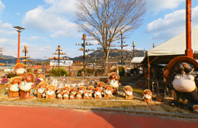 信楽焼陶芸村 本店